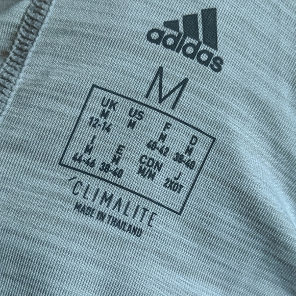 Open Back Workout Tank - Picture 3 of 4